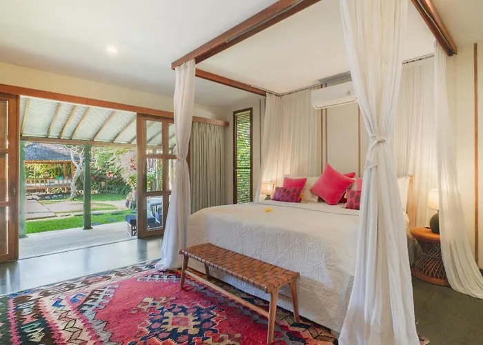 Villa Desa Roro Estate By Finder *